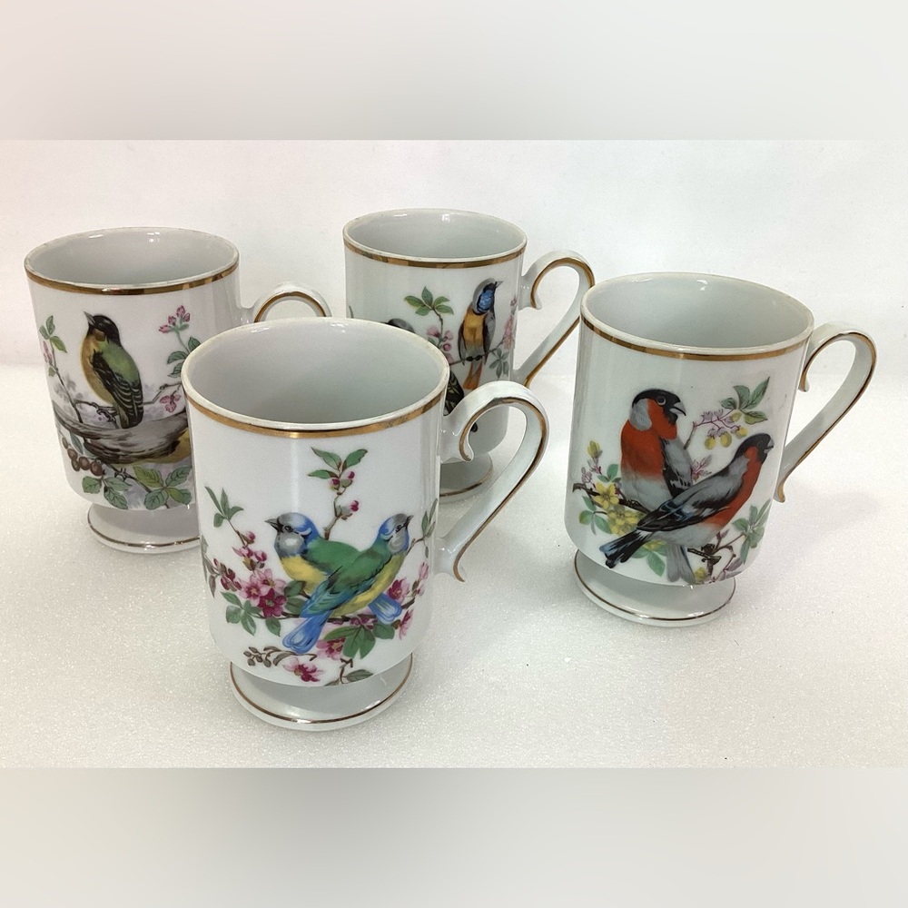 Royal Crown Porcelain Tea/ Coffee Footed Mug Set of 4 White Porcelain w Birds